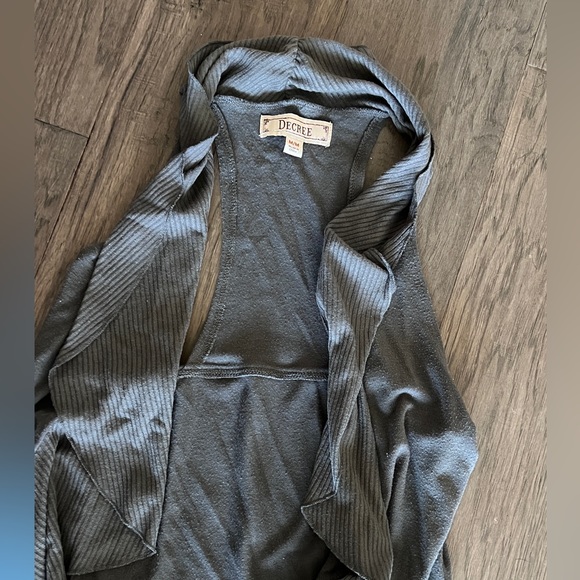 Women’s open face cardigan vest - Picture 2 of 3